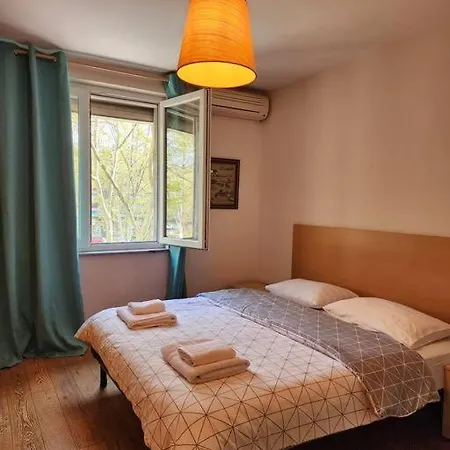 Vintage Flavor Apartment/home
